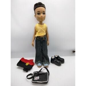 NIB MGA BRATZ BOYZ Boys STEP OFF DYLAN FASHION DOLL 2005 5TH ANNIVERSARY BRATZ